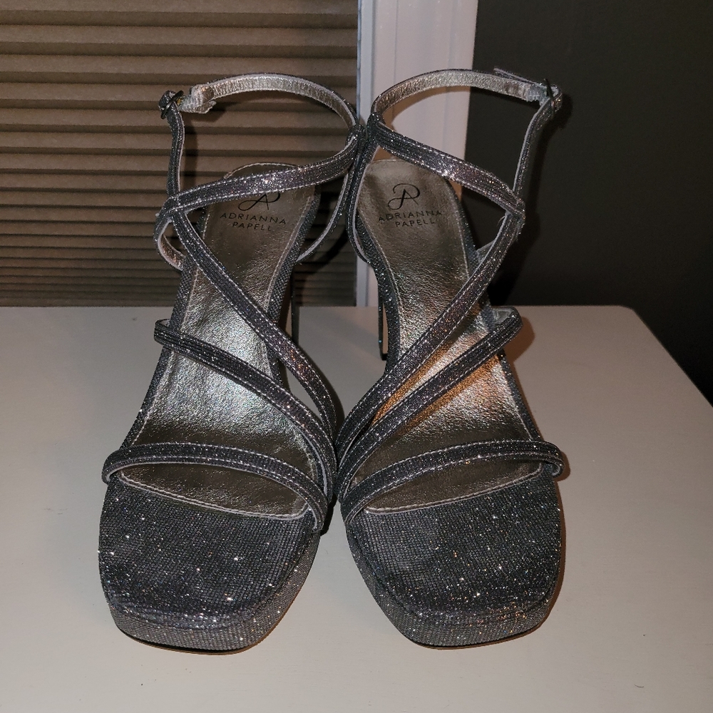 Dark gray gunmetal sparkle open toe heeled sandal Adrianna Papell size 8 - Picture 4 of 5